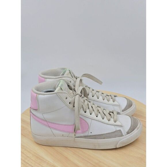 Nike Blazer Mid 77 Sneakers Shoes Youth Girls Size 5.5Y - Picture 1 of 8